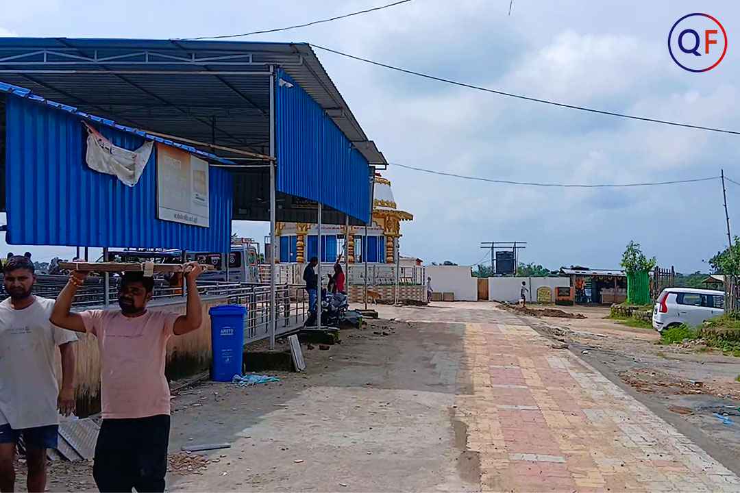 Pathway to reach the temple